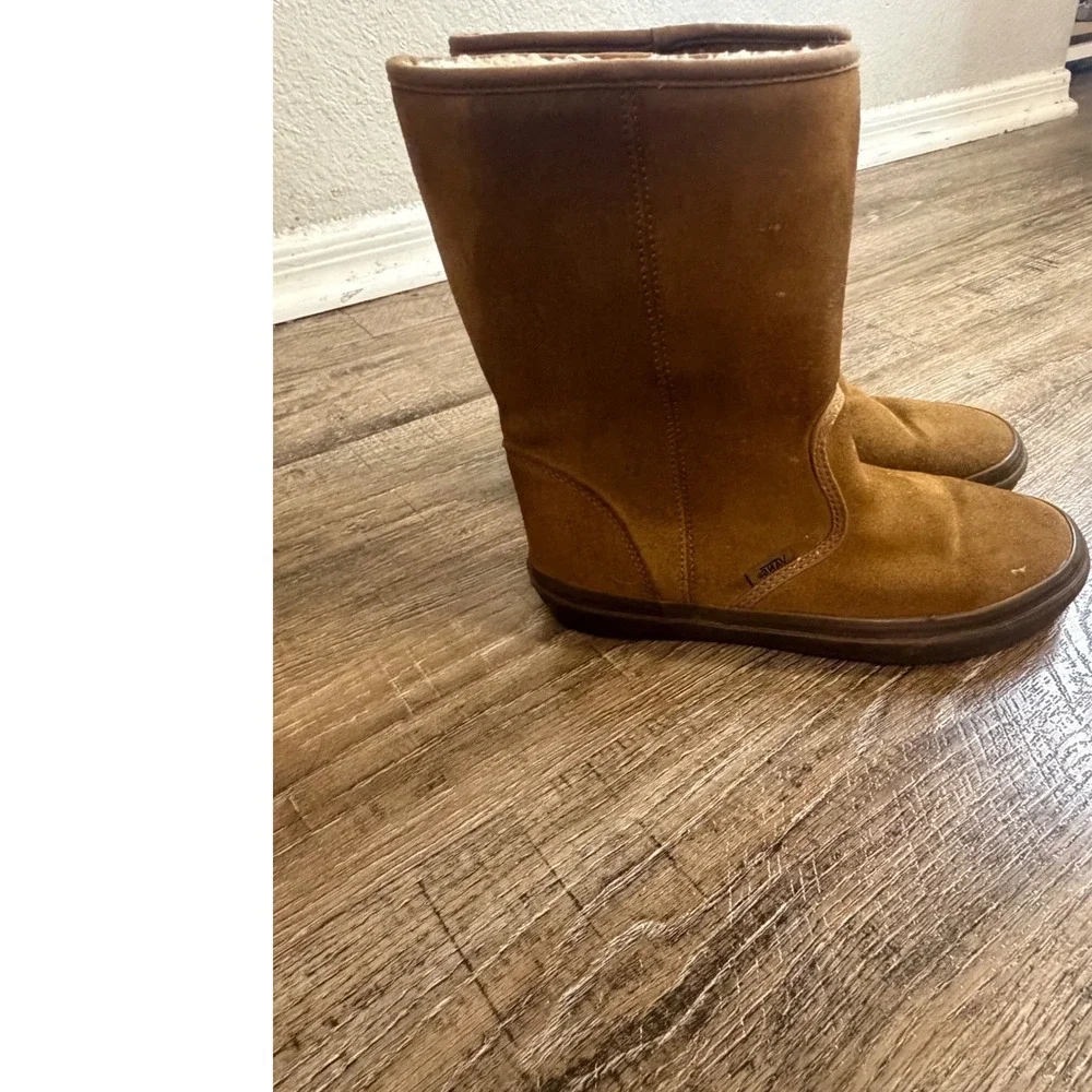 Vans Suede Sherpa Lined Boots Chestnut Brown Women 7 Men 5.5 Waffle Sole